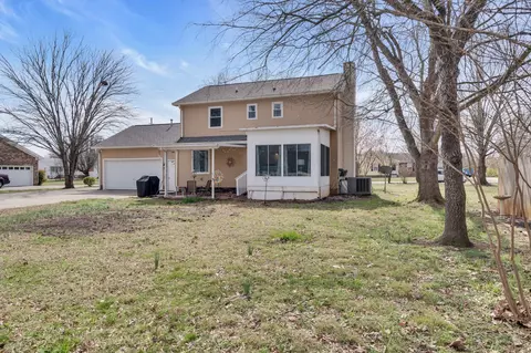 Exterior - 1214 Tomahawk Trce, Murfreesboro, TN 37129 photo 5 of 9