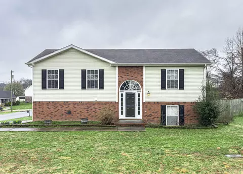 3125 Little Grove Ln, Clarksville, TN 37042