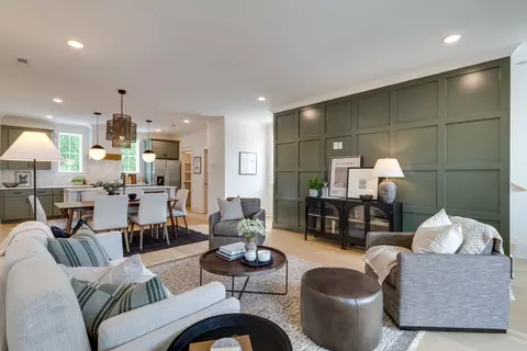 2026 Maple View Ln, Nashville, TN 37207