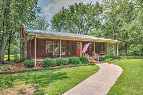 9210 Bowles Rd, Unionville, TN 37180