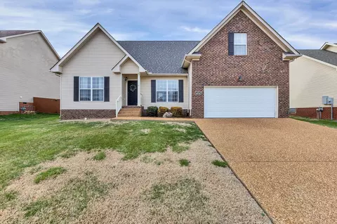 3978 Kristen St, Spring Hill, TN 37174