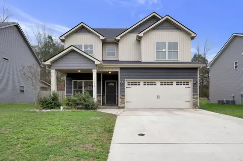 1676 Rains Rd, Clarksville, TN 37042