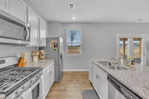 Kitchen - 288 Willy Mae Rd, Murfreesboro, TN 37129 photo 2 of 6