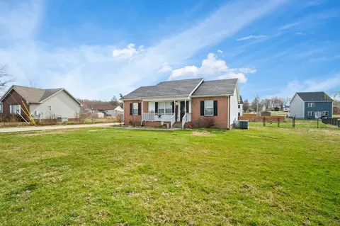 123 Kenwood Dr, Portland, TN 37148