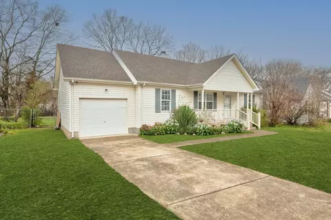 1409 Laurel Oak Dr, Antioch, TN 37013