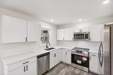 Kitchen - 253 Pleasant View Rd, White Bluff, TN 37187 photo 2 of 6