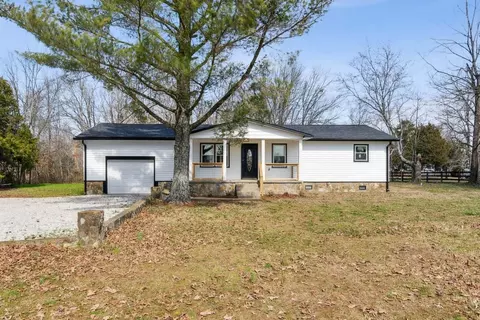 253 Pleasant View Rd, White Bluff, TN 37187