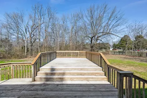 Exterior - 253 Pleasant View Rd, White Bluff, TN 37187 photo 9 of 13