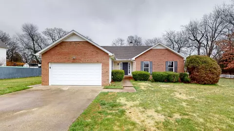 3431 E Henderson Way, Clarksville, TN 37042