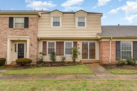 1003 Todd Preis Dr, Nashville, TN 37221
