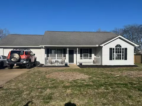 2732 Belle Meade Pl, Columbia, TN 38401