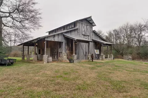 45 Boulder Trl, Fayetteville, TN 37334