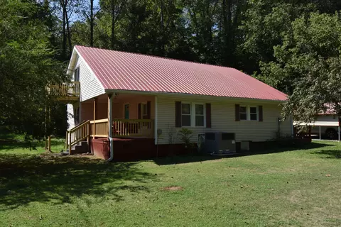 215 Spring Ct, Linden, TN 37096