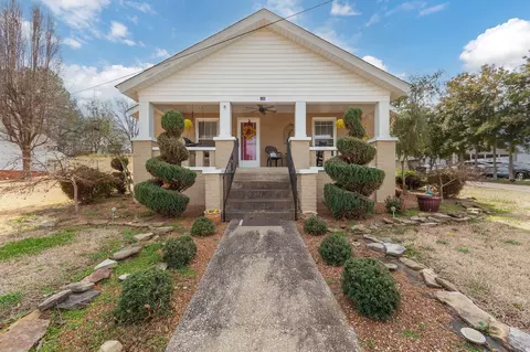 237 E Main St, Bradford, TN 38316