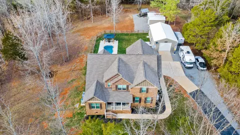 587 Flippen Rd, Lebanon, TN 37087