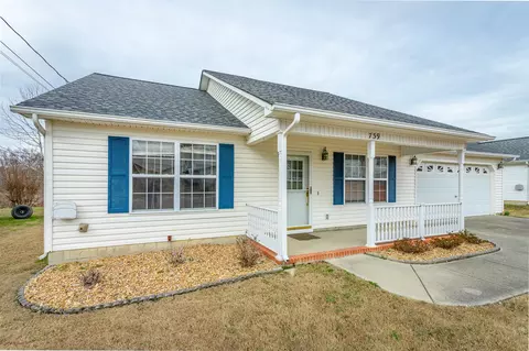 739 Colony Cir, Fort Oglethorpe, GA 30742