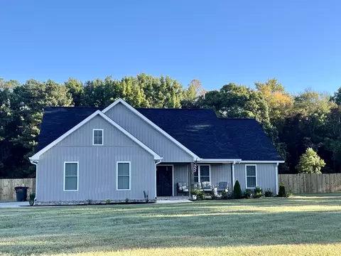 252 Lantz Rd, Lawrenceburg, TN 38464