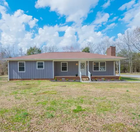 325 Kittrell Halls Hill Rd, Readyville, TN 37149
