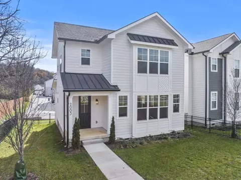 2000 Maple View Ln, Nashville, TN 37207