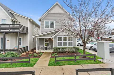 1005 Treaty Oaks Dr, Nashville, TN 37209