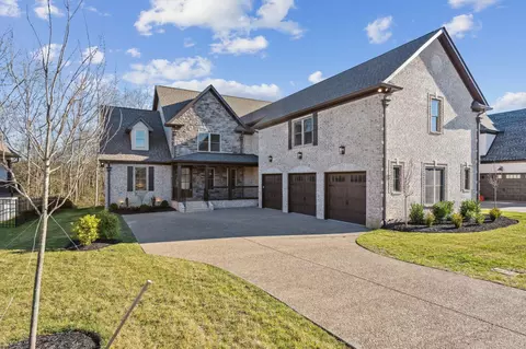 1225 Ben Forkum Dr, Lebanon, TN 37087