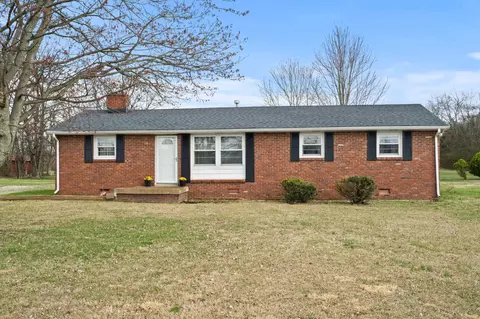 2177 S Mount Pleasant Rd, Greenbrier, TN 37073