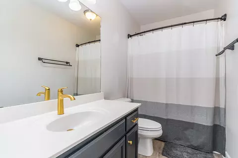 Bath - 3003 Romain Trl, Spring Hill, TN 37174 photo 1 of 3