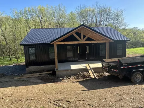 8 Carter Ln, Carthage, TN 37030