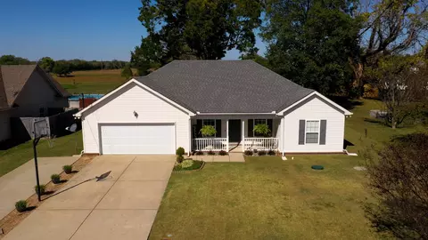 108 Emma Ct, Murfreesboro, TN 37128