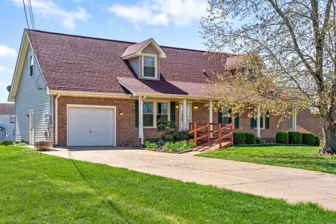 102 Arrowood Ct, Clarksville, TN 37042