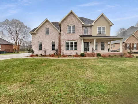 2212 Higgins Ln, Murfreesboro, TN 37130