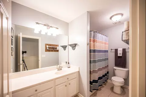 Bath - 1020 Dunrobin Dr, Franklin, TN 37067 photo 4 of 4