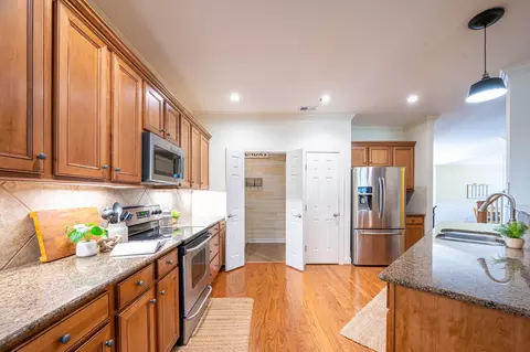 Kitchen - 1020 Dunrobin Dr, Franklin, TN 37067 photo 1 of 5