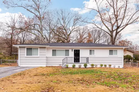 4715 Eldridge Rd, Hixson, TN 37343