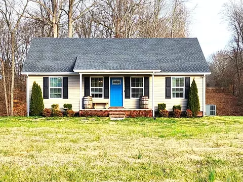 5640 New Highway 31 E, Westmoreland, TN 37186