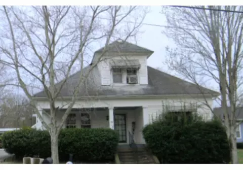 29 Line St, Cadiz, KY 42211
