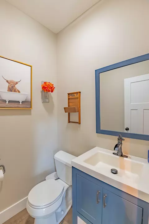 Bath - 467 Williams St, Decherd, TN 37324 photo 1 of 6