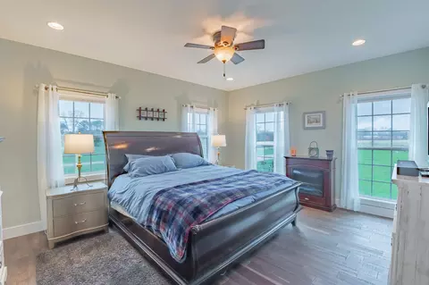 Bedroom - 467 Williams St, Decherd, TN 37324 photo 1 of 4