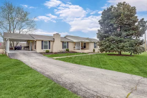 985 Yellow Creek Rd, Dickson, TN 37055