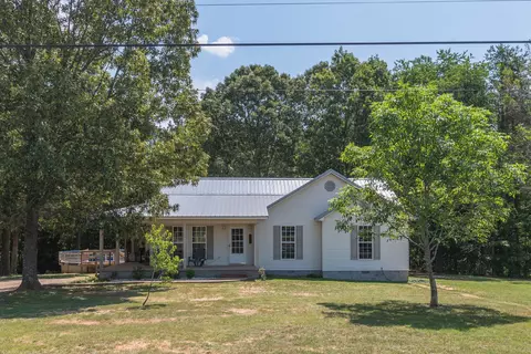 153 Mitchell St, Hohenwald, TN 38462