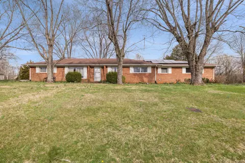 518 Twin Oak Dr, Murfreesboro, TN 37130