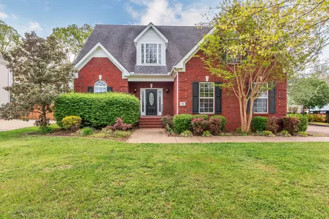 1733 Satterfield Ct, Murfreesboro, TN 37128