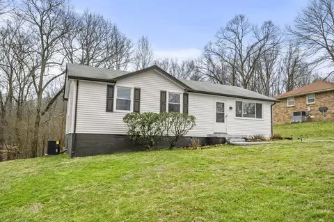 1402 Randy Rd, Ashland City, TN 37015