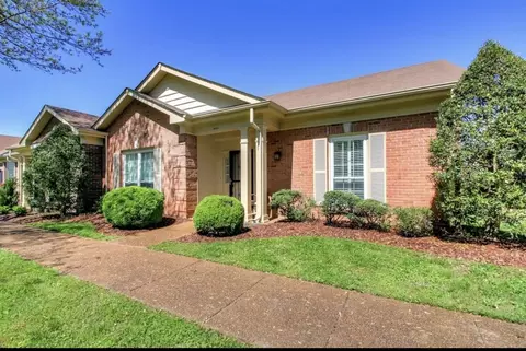 8620 Sawyer Brown Rd, Nashville, TN 37221