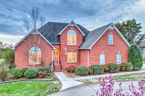 1213 Union St, Shelbyville, TN 37160