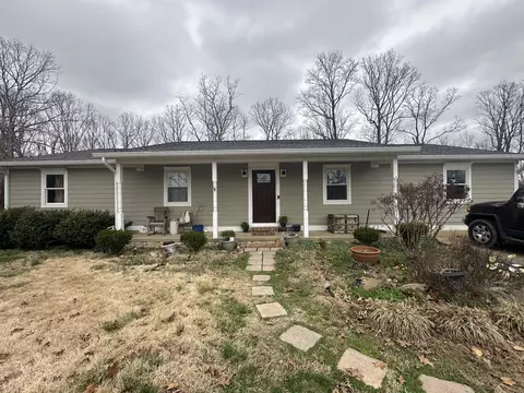 107 Dogwood Cir # A, Waverly, TN 37185