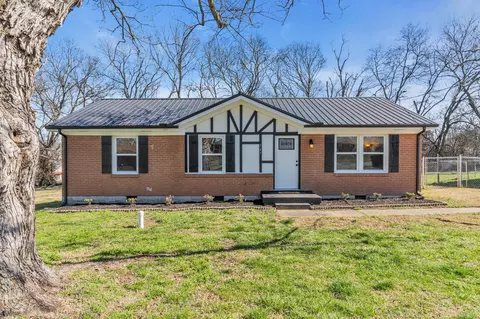 347 Paradise St, Gallatin, TN 37066