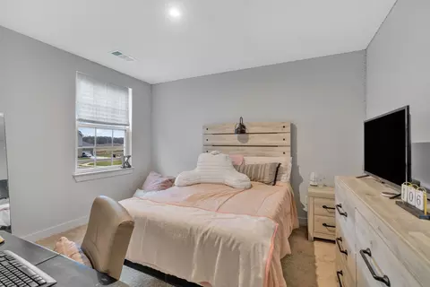 Bedroom - 3430 Darrell Dr, Murfreesboro, TN 37128 photo 6 of 9