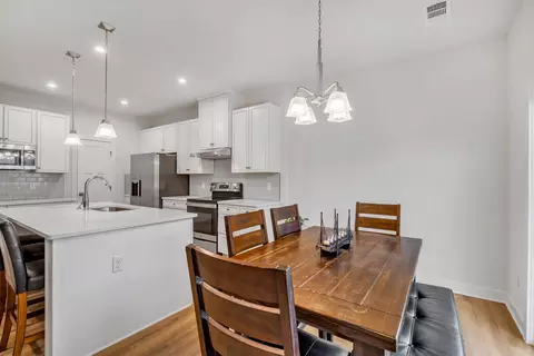 Dining - 3430 Darrell Dr, Murfreesboro, TN 37128 photo 1 of 2
