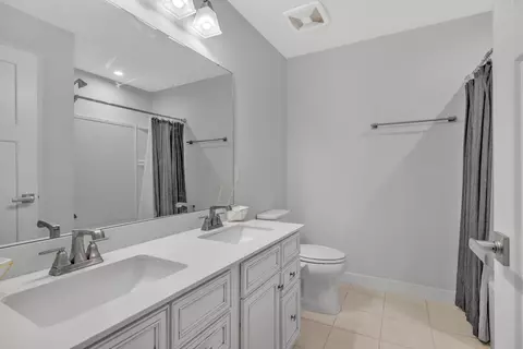 Bath - 3430 Darrell Dr, Murfreesboro, TN 37128 photo 7 of 7